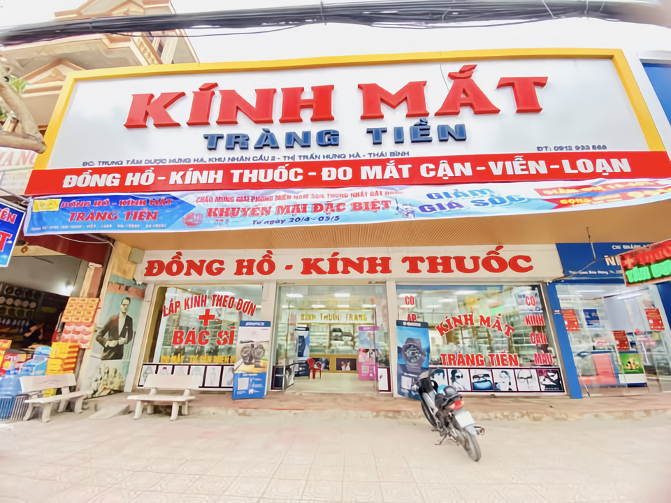 cua hang dong ho kinh mat Trang Tien Hung Ha